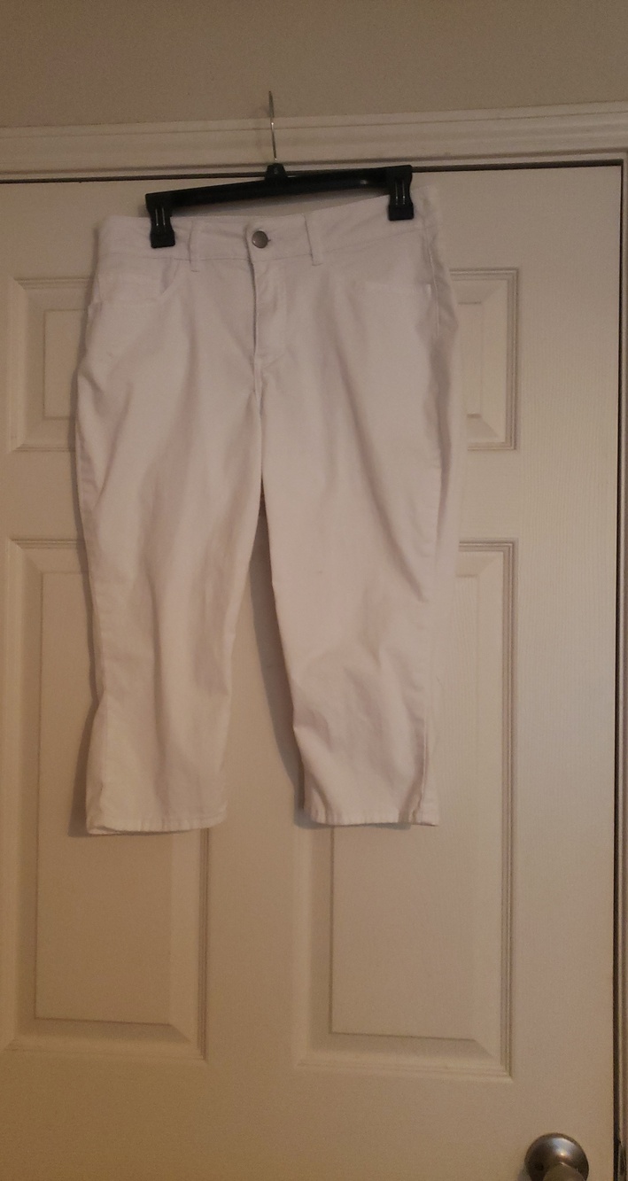 Riders By Lee Mid Rise Capri